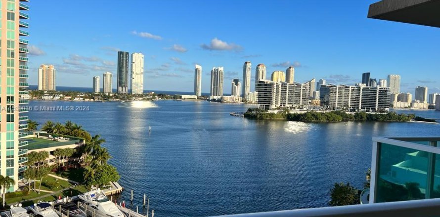 Condo in Aventura, Florida, 2 bedrooms  № 1030917