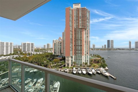 Condominio en venta en Aventura, Florida, 2 dormitorios, 187.66 m2 № 1030917 - foto 24