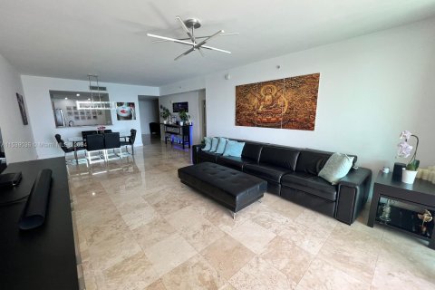 Copropriété à vendre à Aventura, Floride: 2 chambres, 187.66 m2 № 1030917 - photo 8