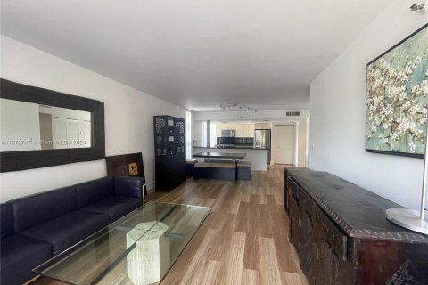 Copropriété à vendre à Miami, Floride: 2 chambres, 106.37 m2 № 1398102 - photo 2