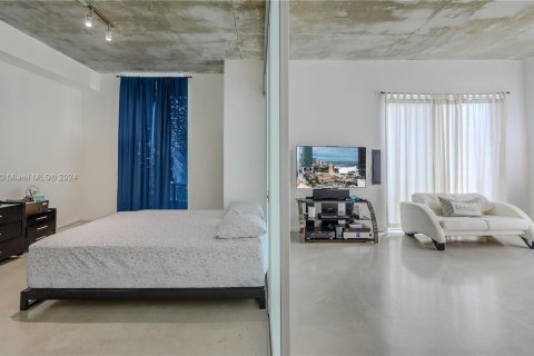 Condo in Miami, Florida, 2 bedrooms  № 1398059 - photo 6