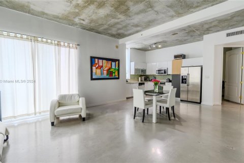 Copropriété à vendre à Miami, Floride: 2 chambres, 110.09 m2 № 1398059 - photo 5