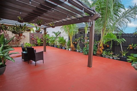 Casa en venta en Miami, Florida, 4 dormitorios, 137.22 m2 № 1383617 - foto 30