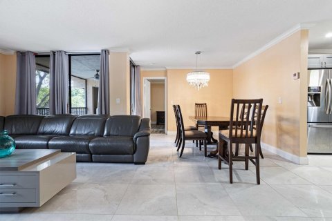 Condo in Coconut Creek, Florida, 3 bedrooms  № 1058843 - photo 23