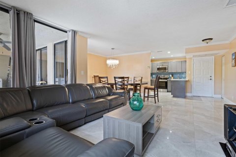 Condo in Coconut Creek, Florida, 3 bedrooms  № 1058843 - photo 26