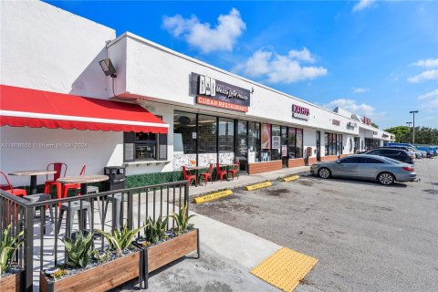 Propiedad comercial en venta en Cutler Bay, Florida № 1227479 - foto 2