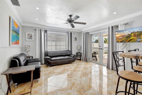 Villa ou maison à vendre à Pembroke Pines, Floride: 3 chambres, 233.37 m2 № 1417737 - photo 20