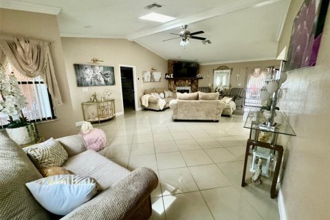 Villa ou maison à vendre à Spring Hill, Floride: 3 chambres, 144.56 m2 № 1347303 - photo 9