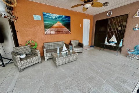 Casa en venta en Spring Hill, Florida, 3 dormitorios, 144.56 m2 № 1347303 - foto 30