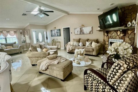 Casa en venta en Spring Hill, Florida, 3 dormitorios, 144.56 m2 № 1347303 - foto 8