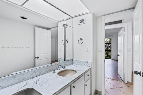 Condominio en venta en Key Biscayne, Florida, 2 dormitorios, 165.55 m2 № 1059450 - foto 6