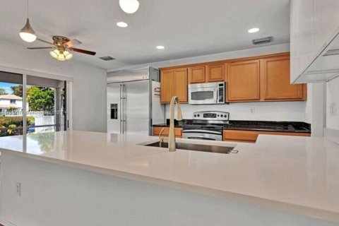 Villa ou maison à vendre à Doral, Floride: 4 chambres, 243.4 m2 № 1098258 - photo 10