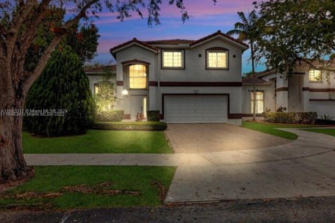 Villa ou maison à vendre à Doral, Floride: 4 chambres, 243.4 m2 № 1098258 - photo 6