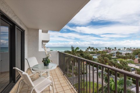 Condo in Hollywood, Florida, 2 bedrooms  № 1024728 - photo 17