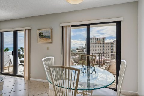 Condo in Hollywood, Florida, 2 bedrooms  № 1024728 - photo 9