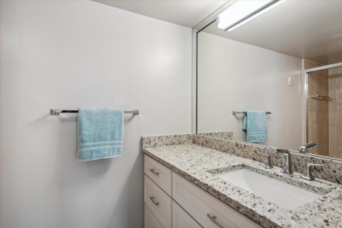 Condo in Hollywood, Florida, 2 bedrooms  № 1024728 - photo 3