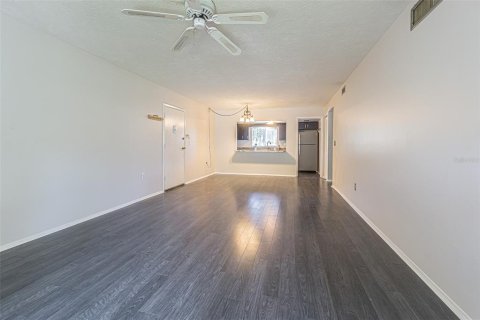 Copropriété à vendre à Tampa, Floride: 2 chambres, 100.06 m2 № 1030492 - photo 15