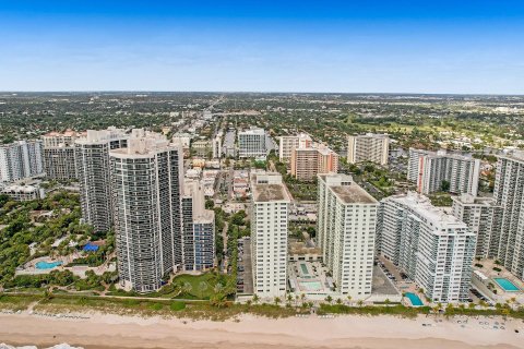 Condo in Fort Lauderdale, Florida, 2 bedrooms  № 1210620 - photo 13