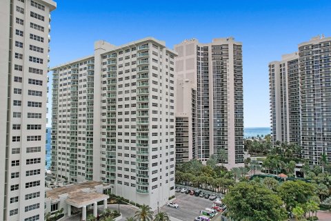 Condominio en venta en Fort Lauderdale, Florida, 2 dormitorios, 154.4 m2 № 1210620 - foto 27