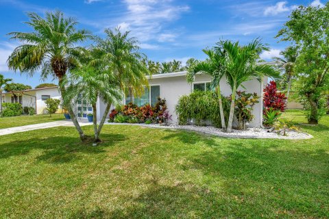 House in Delray Beach, Florida 2 bedrooms, 130.62 sq.m. № 1100363 - photo 10