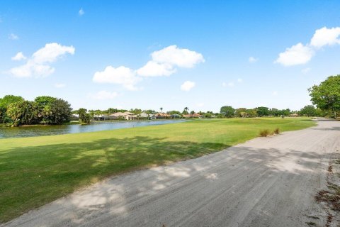 House in Palm Beach Gardens, Florida 5 bedrooms, 386.47 sq.m. № 1100397 - photo 16