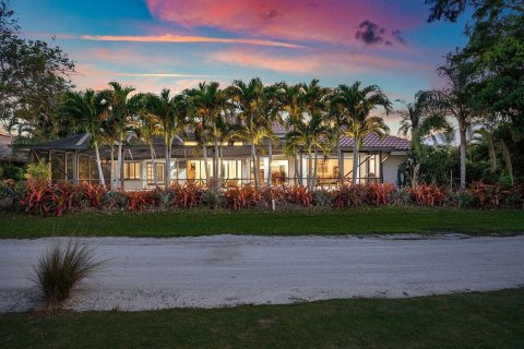 Villa ou maison à vendre à Palm Beach Gardens, Floride: 5 chambres, 386.47 m2 № 1100397 - photo 1