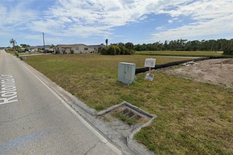 Terreno en venta en Rotonda, Florida № 1242834 - foto 2