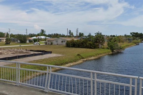 Terreno en venta en Rotonda, Florida № 1242834 - foto 4