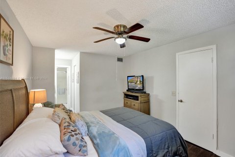 Купить кондоминиум в Санрайз, Флорида 2 спальни, 130.43м2, № 1024185 - фото 29