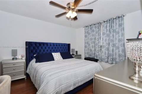 Condo in Aventura, Florida, 1 bedroom  № 1024024 - photo 21