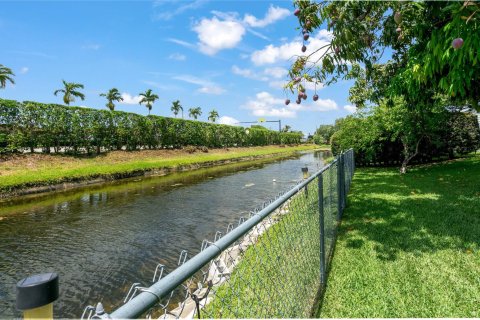 Villa ou maison à vendre à Pembroke Pines, Floride: 4 chambres, 178.74 m2 № 1210582 - photo 3