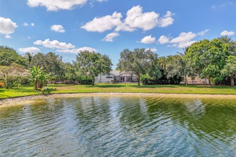 Villa ou maison à vendre à Coconut Creek, Floride: 4 chambres, 209.68 m2 № 1210598 - photo 3