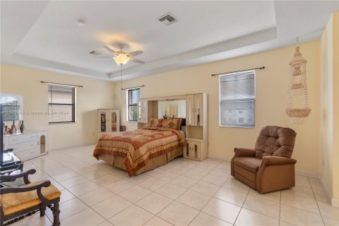 Casa en venta en Homestead, Florida, 4 dormitorios, 275.64 m2 № 1047543 - foto 10