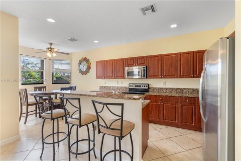 Casa en venta en Homestead, Florida, 4 dormitorios, 275.64 m2 № 1047543 - foto 22