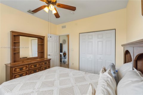 Casa en venta en Homestead, Florida, 4 dormitorios, 275.64 m2 № 1047543 - foto 27