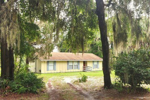 House in Hawthorne, Florida 3 bedrooms, 140 sq.m. № 1352999 - photo 1