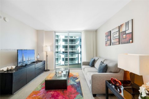 Copropriété à vendre à Sunny Isles Beach, Floride: 1 chambre, 59.83 m2 № 1033489 - photo 4