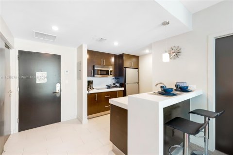 Copropriété à vendre à Sunny Isles Beach, Floride: 1 chambre, 59.83 m2 № 1033489 - photo 5