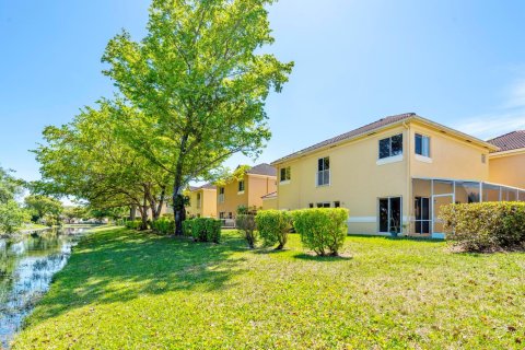 Villa ou maison à vendre à Coral Springs, Floride: 5 chambres, 216.83 m2 № 1075959 - photo 5