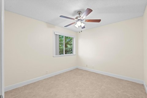 Casa en venta en Coral Springs, Florida, 5 dormitorios, 216.83 m2 № 1075959 - foto 20