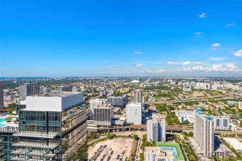 Condo in Miami, Florida, 5 bedrooms  № 1397794 - photo 18