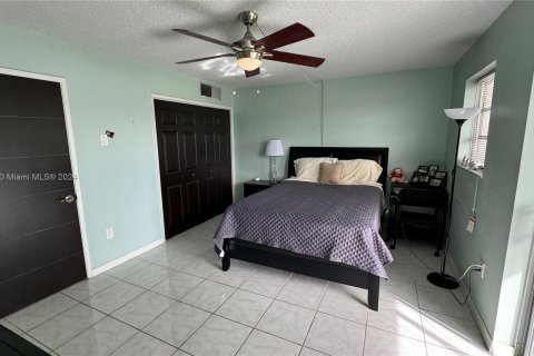 Купить кондоминиум в Майами-Гарденс, Флорида 1 спальня, 64.2м2, № 1040141 - фото 20