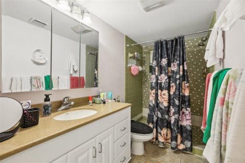 Condo in Orlando, Florida, 3 bedrooms  № 1201930 - photo 14