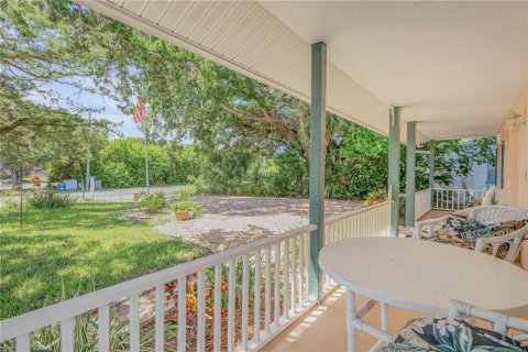 Villa ou maison à vendre à New Smyrna Beach, Floride: 4 chambres, 186.73 m2 № 1341465 - photo 7