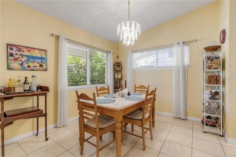 Casa en venta en New Smyrna Beach, Florida, 4 dormitorios, 186.73 m2 № 1341465 - foto 18