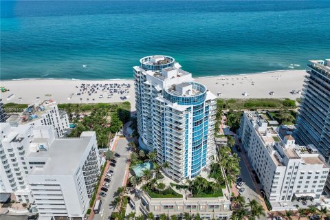 Condo in Miami Beach, Florida, 2 bedrooms  № 1232956 - photo 21