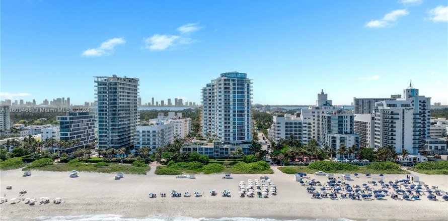 Condo in Miami Beach, Florida, 2 bedrooms  № 1232956