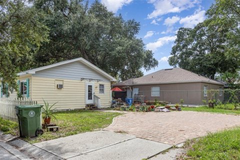 Villa ou maison à vendre à Bradenton, Floride: 2 chambres, 86.96 m2 № 1342034 - photo 8