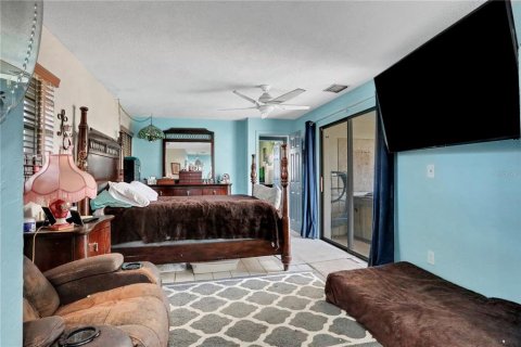 Купить виллу или дом в Порт-Оранж, Флорида 6 комнат, 158.21м2, № 1066683 - фото 21