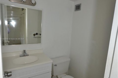 Condo in Sunny Isles Beach, Florida, 1 bedroom  № 1282865 - photo 19